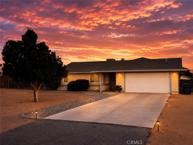 22779 El Centro, Apple Valley, California 92307