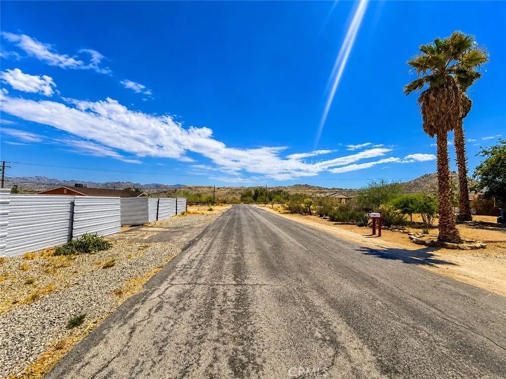 4837 Avenida Del Sol, Joshua Tree, California 92252 — photo 4