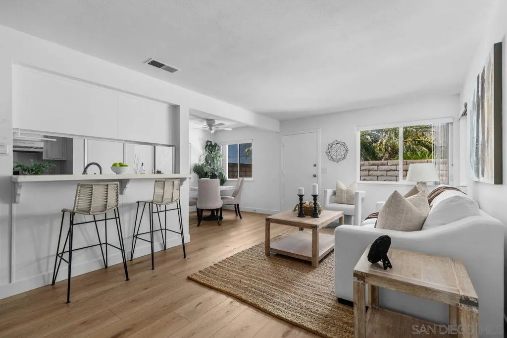 16394 Del Oro Cir