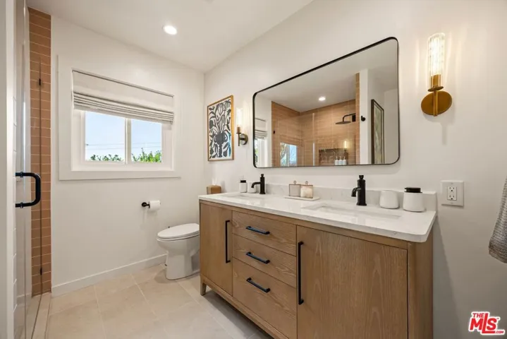 107 Alto Drive, Oak View, California 93022