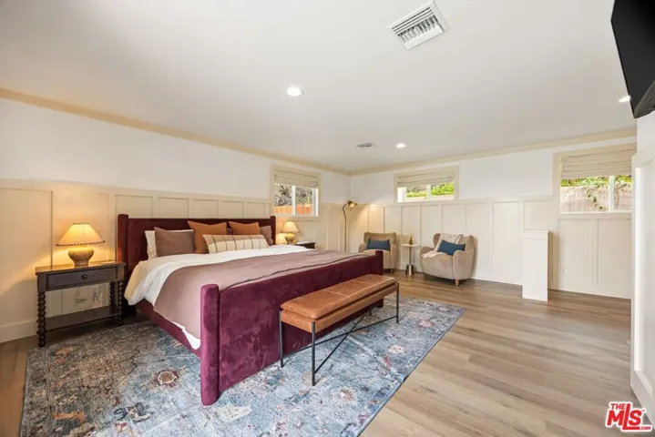 107 Alto Drive, Oak View, California 93022