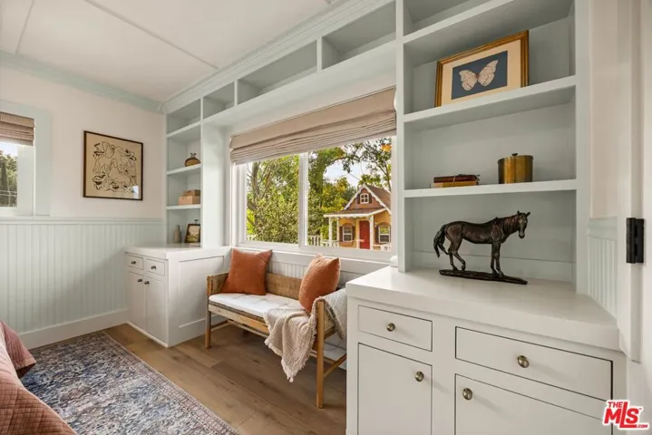 107 Alto Drive, Oak View, California 93022