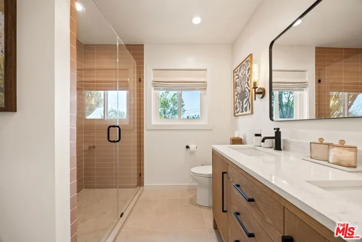 107 Alto Drive, Oak View, California 93022