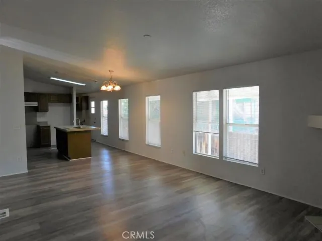 6833 Rea Avenue, California City, California 93505