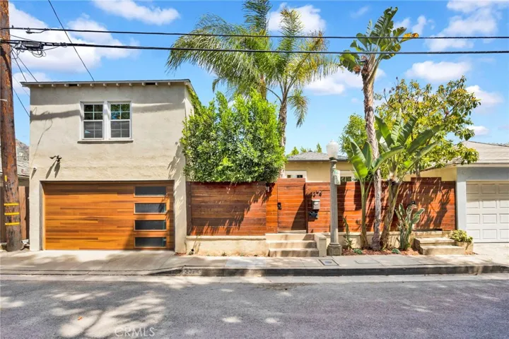 3374 Floyd, Los Angeles, California 90068