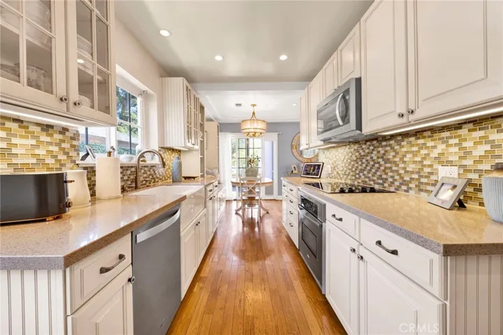 3374 Floyd, Los Angeles, California 90068