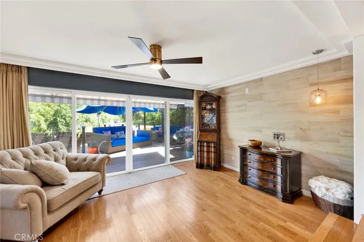 3374 Floyd, Los Angeles, California 90068