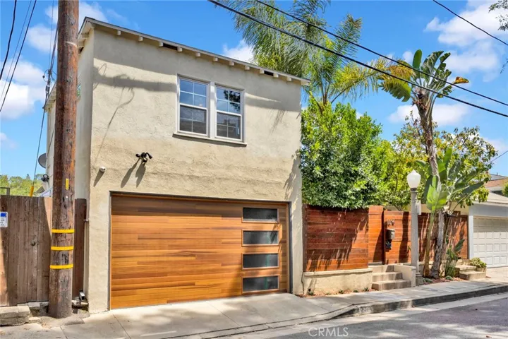3374 Floyd, Los Angeles, California 90068