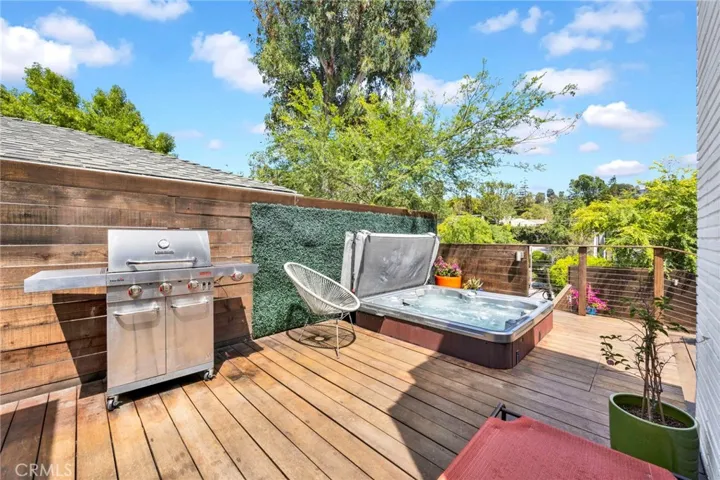 3374 Floyd, Los Angeles, California 90068