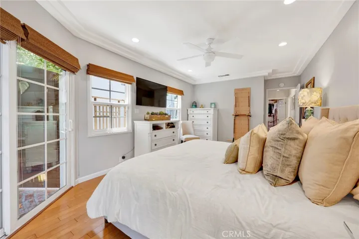 3374 Floyd, Los Angeles, California 90068