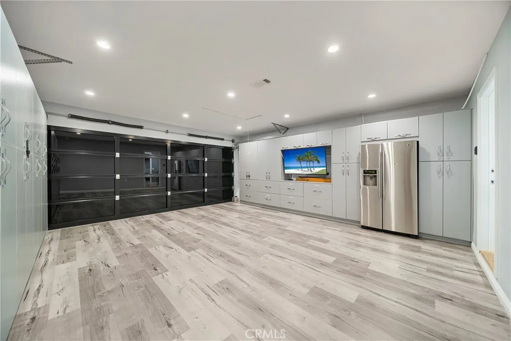 double attached garage fully usable