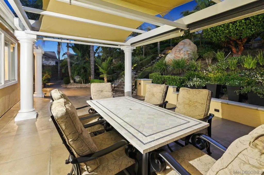10540 Pinion Trl, Escondido, California 92026 — photo 4