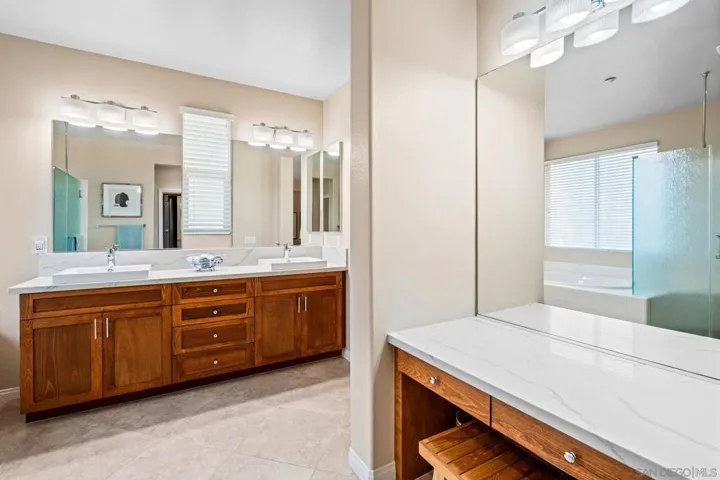 10540 Pinion Trl, Escondido, California 92026