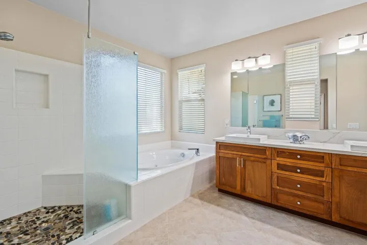 10540 Pinion Trl, Escondido, California 92026