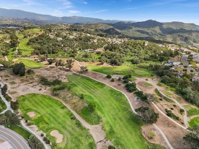 10540 Pinion Trl, Escondido, California 92026