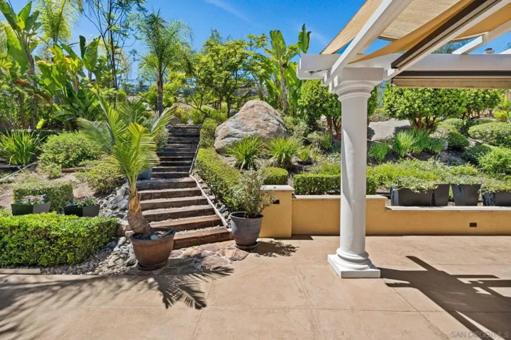 10540 Pinion Trl, Escondido, California 92026