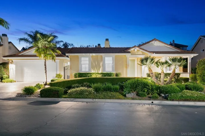 10540 Pinion Trl, Escondido, California 92026
