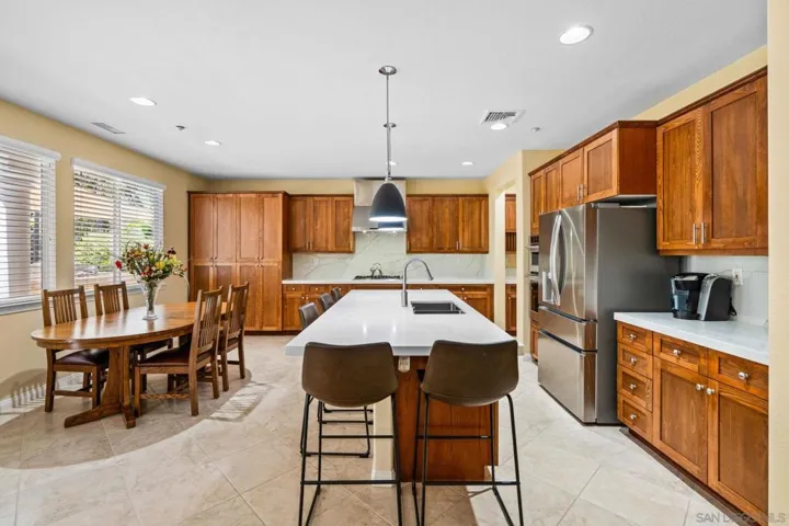 10540 Pinion Trl, Escondido, California 92026