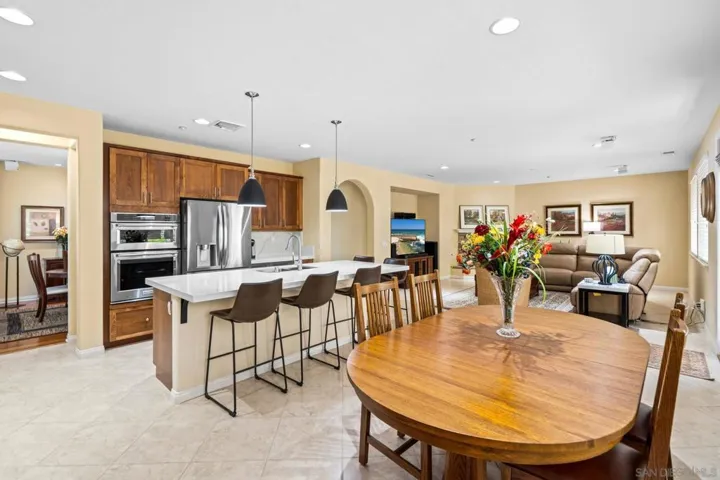 10540 Pinion Trl, Escondido, California 92026