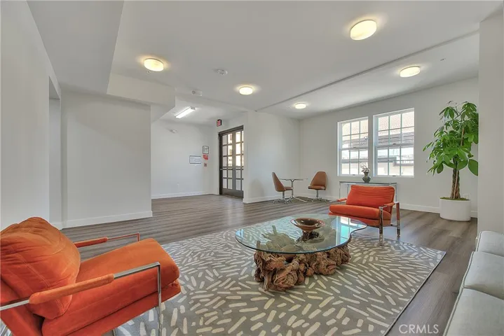 501 W Foothill Boulevard 306, Claremont, California 91711