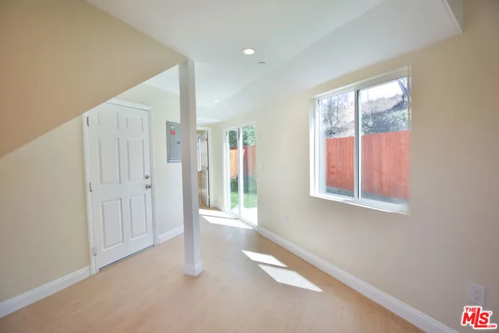 5517 – 5519 Lavinia Avenue, Lynwood, California 90262