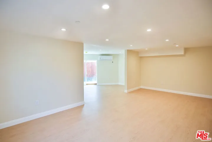 5517 – 5519 Lavinia Avenue, Lynwood, California 90262