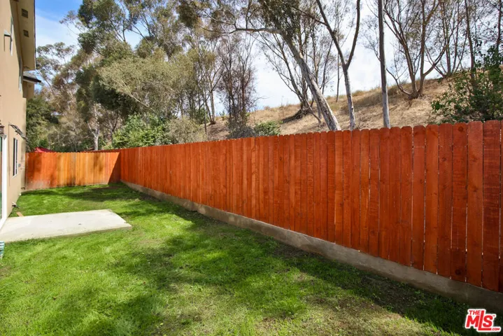 5517 – 5519 Lavinia Avenue, Lynwood, California 90262