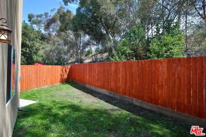 5517 – 5519 Lavinia Avenue, Lynwood, California 90262