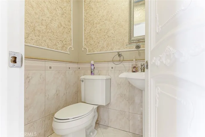 6641 Agnes Avenue, North Hollywood, California 91606