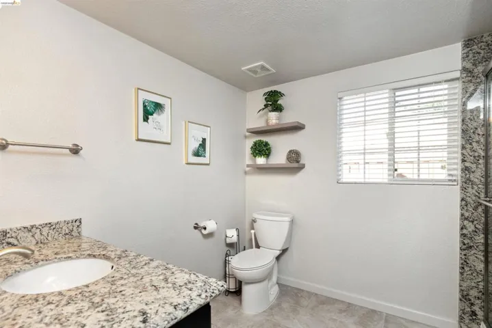 105 W Bolton Rd, Oakley, California 94561
