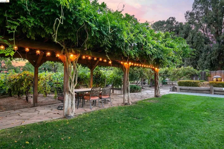 105 W Bolton Rd, Oakley, California 94561