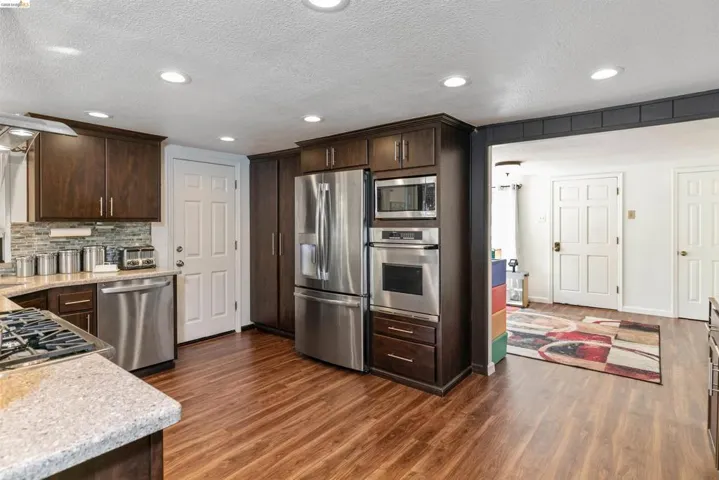 105 W Bolton Rd, Oakley, California 94561