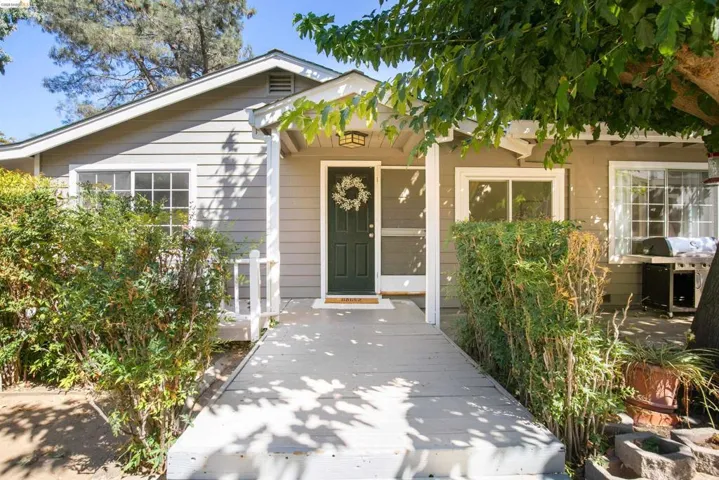 105 W Bolton Rd, Oakley, California 94561