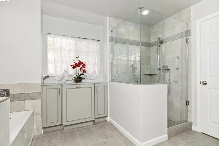 105 W Bolton Rd, Oakley, California 94561