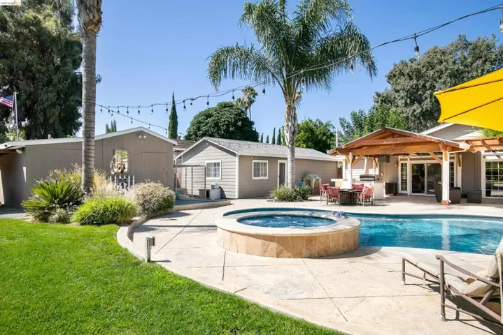 105 W Bolton Rd, Oakley, California 94561