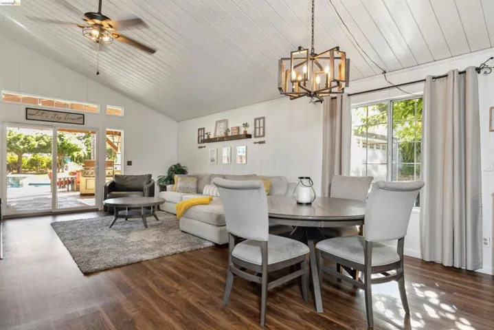 105 W Bolton Rd, Oakley, California 94561
