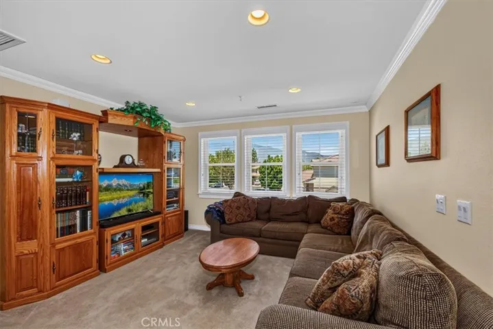 16595 Almaden, Fontana, California 92336