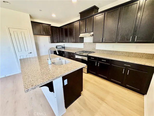 38129 Turning Leaf Court, Murrieta, California 92563