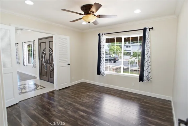 downstairs bedroom 2 or office space