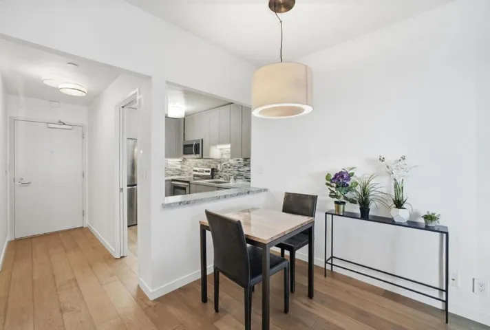 1 Daniel Burnham Court 307, San Francisco, California 94109