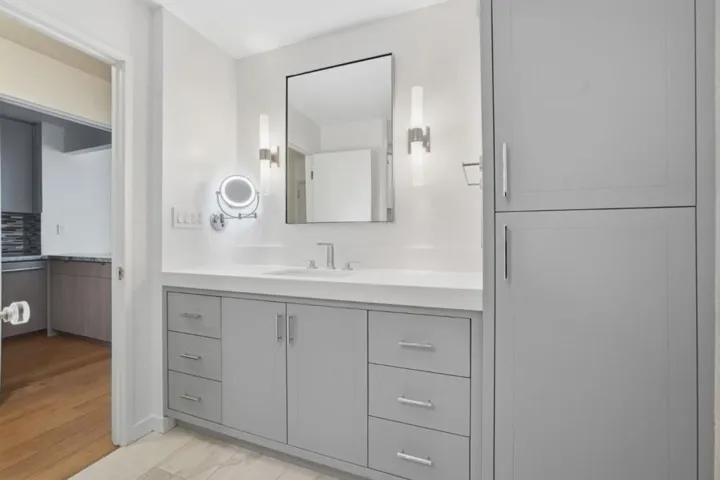 1 Daniel Burnham Court 307, San Francisco, California 94109