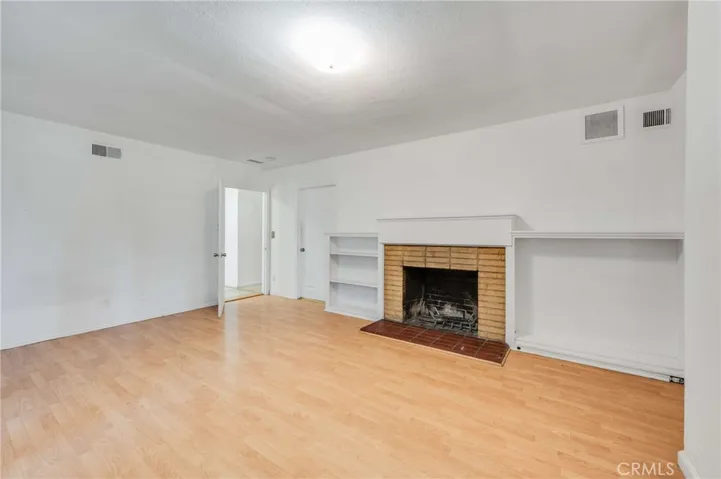 19122 Chase Street, Northridge, California 91324