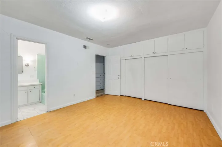 19122 Chase Street, Northridge, California 91324