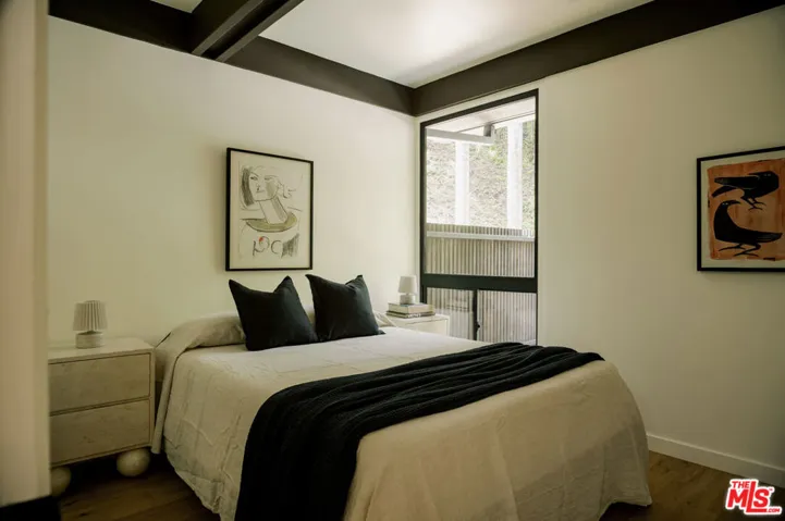 5649 Valley Oak Drive, Los Angeles, California 90068