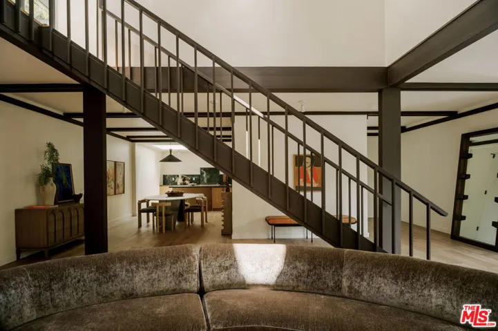 5649 Valley Oak Drive, Los Angeles, California 90068