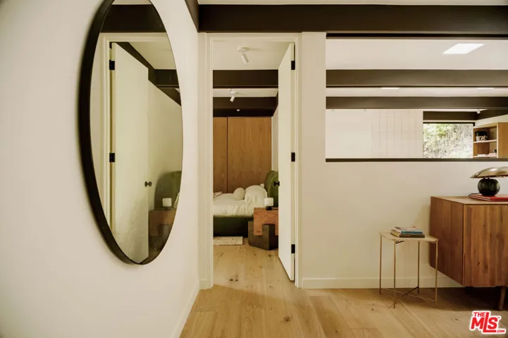5649 Valley Oak Drive, Los Angeles, California 90068