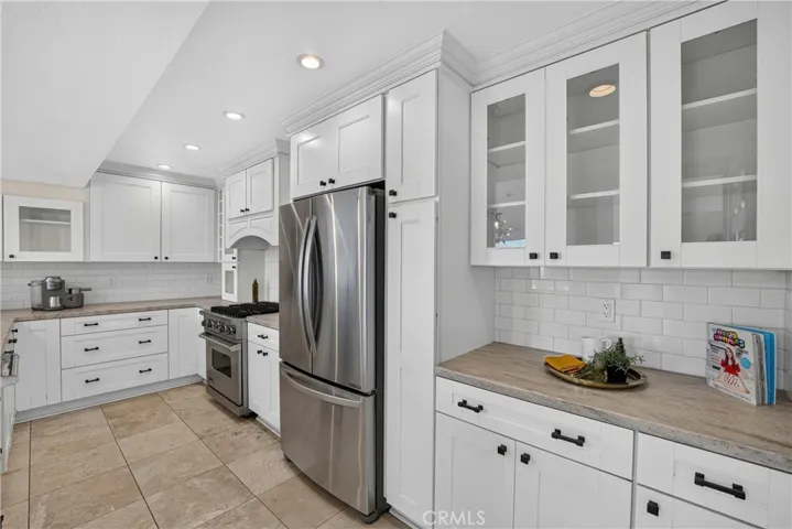 260 Cagnney, Newport Beach, California 92663
