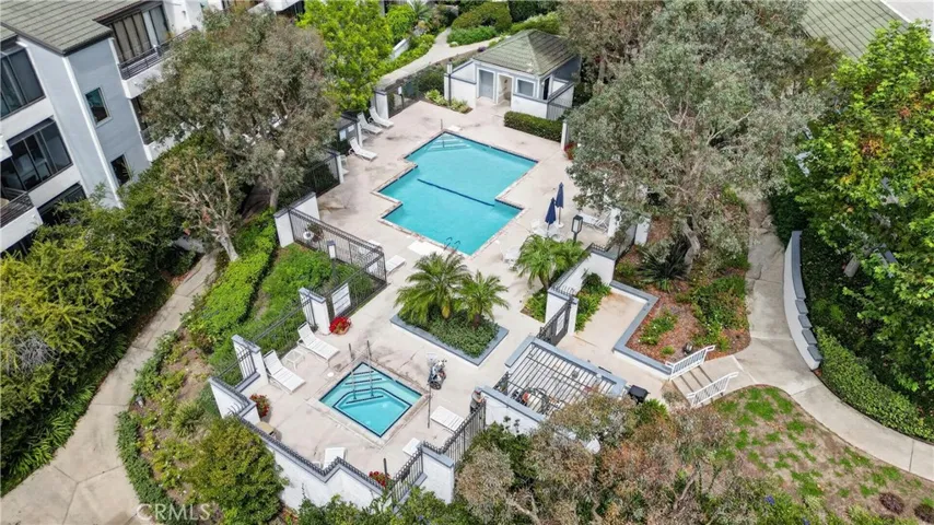 260 Cagnney, Newport Beach, California 92663