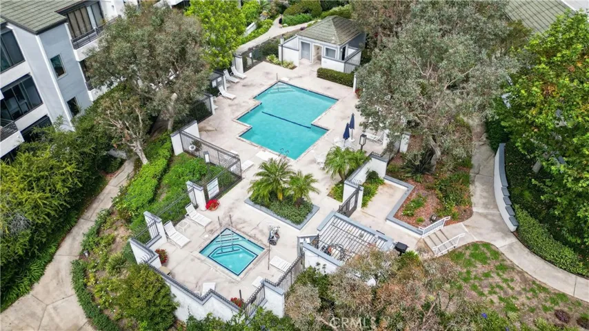 260 Cagnney, Newport Beach, California 92663
