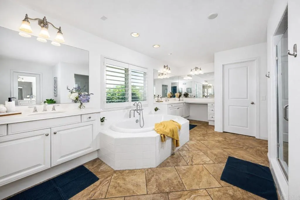 27002 Red Maple, Murrieta, California 92562 — photo 5